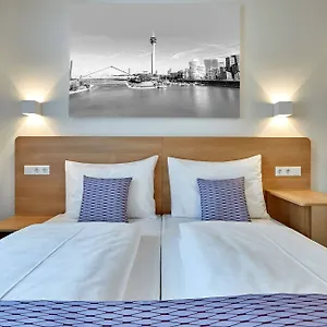 https://mcdreams-hotel-dusseldorf-city.topcolognehotels.com